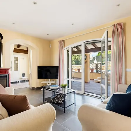 New! Lamar Villa *