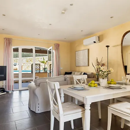 New! Lamar Villa